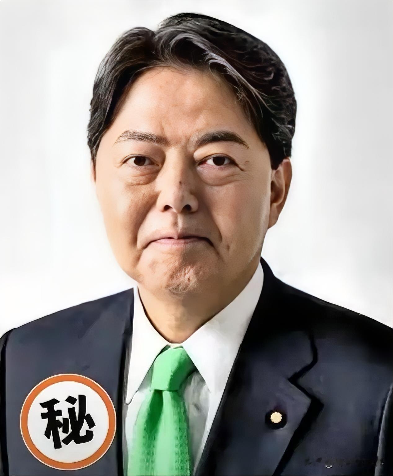 就在刚刚
日本政坛传出消息。

9月19日下午，日本政坛公布消息：前经济安全保障