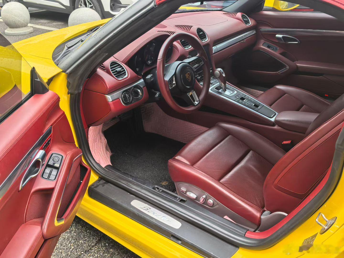 最新到店保时捷718Boxster2019年 3.8万公里内饰成色很新配置单65
