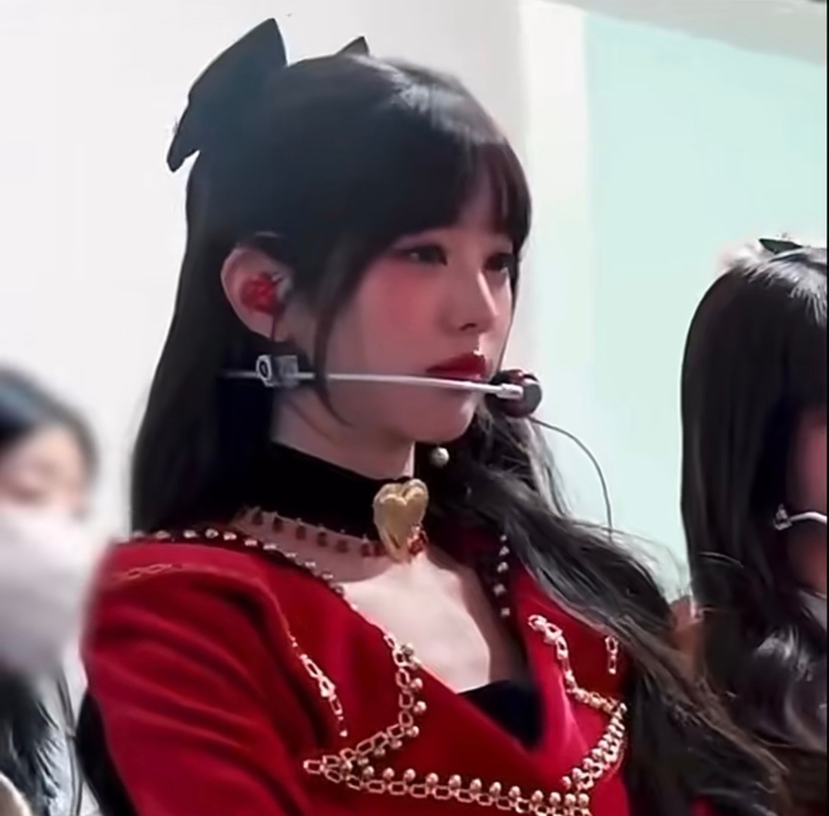 冷脸的时候完全是俊美𡟵𡟵 ​​​