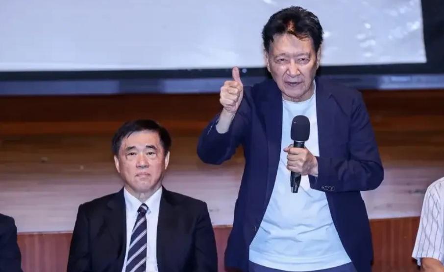 郝龙斌邀请50来位退役将军和校官座谈，再一次污蔑大陆“军力饶台是不友善”，再次兜