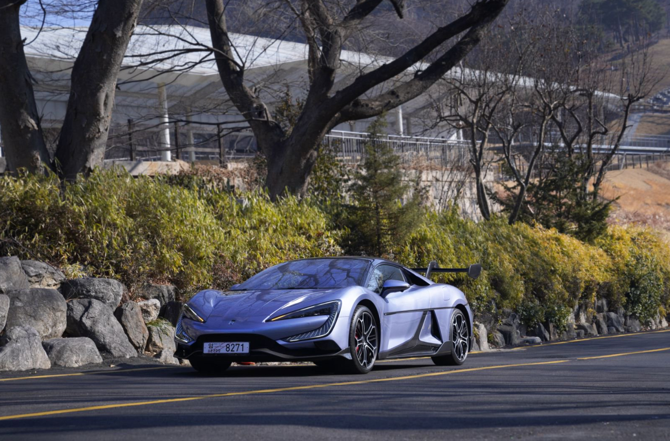 说到超级跑车，之前我们脑海中最先冒出来的肯定是那些传统豪华品牌。而随着我国新能源