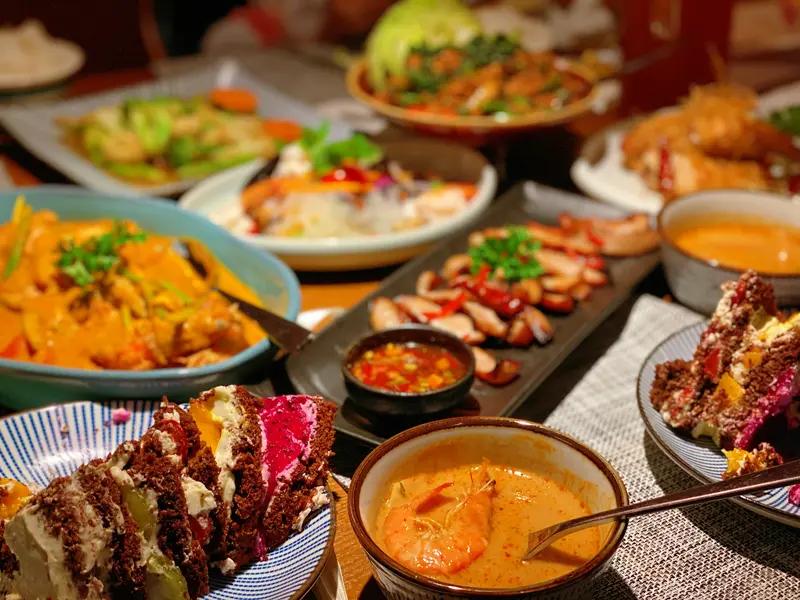 你会如何续写“残酒暖喉咽旧事”？美食佳肴撑破胃