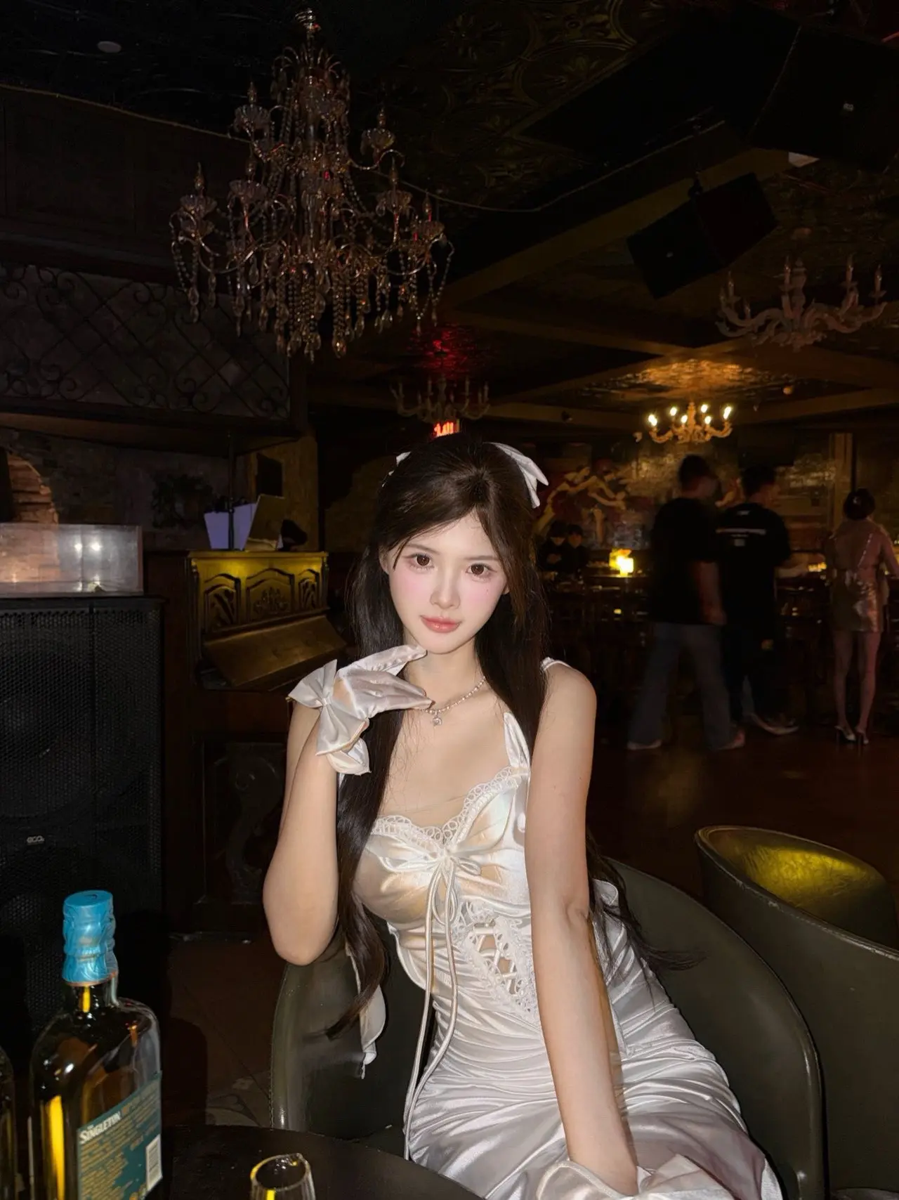 凌晨1️⃣点还在排队的livehouse.