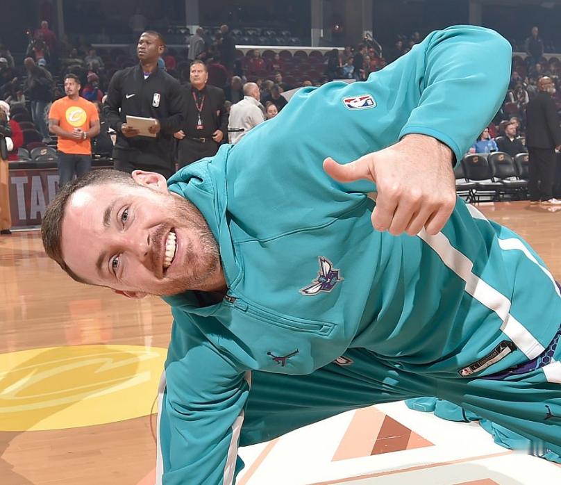 黄蜂裁掉后卫帕特·康诺顿，Marc Stein手滑了