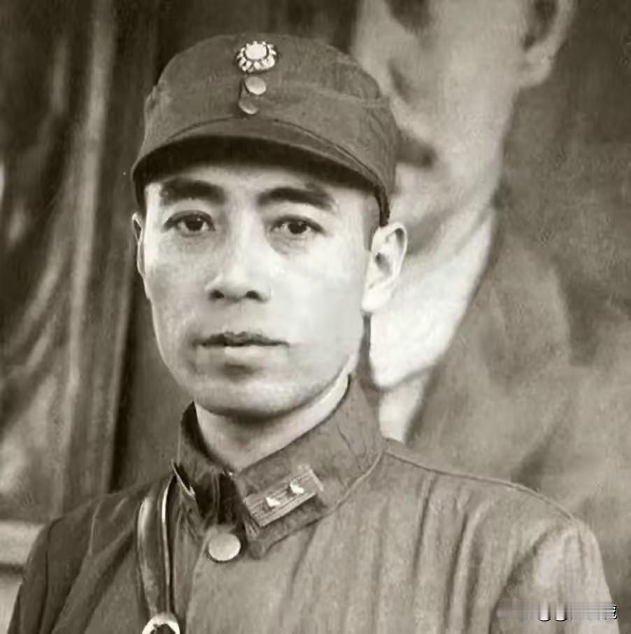 转载：
1927年“四·一二”政变中，时任国民党二十六军一师七团中校团长的鲍靖中