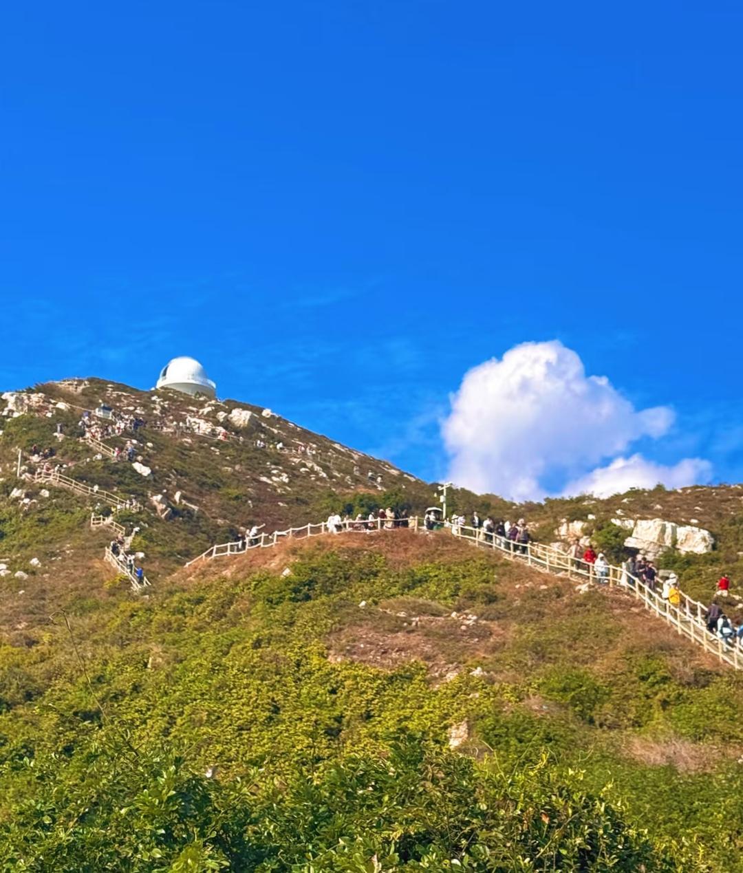 深圳天文台!美到窒息，治愈感直接拉满!
为了深圳天文台特意定闹钟抢预约，爬上山的