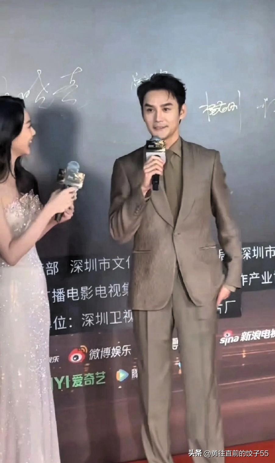 王凯今年45岁了，按理说这个年纪的男性，皮肤应该是松弛下垂，身材也会有些发福，发