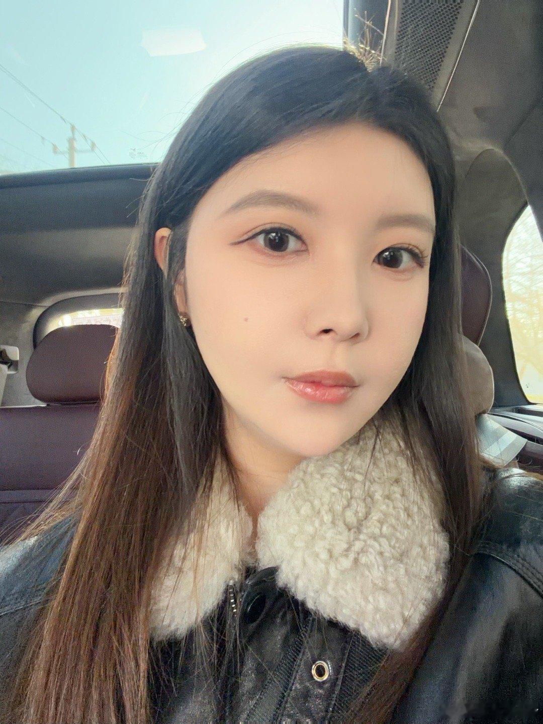 今天拍一台四个圈换代新车保密协议100万所以只能说这么多了