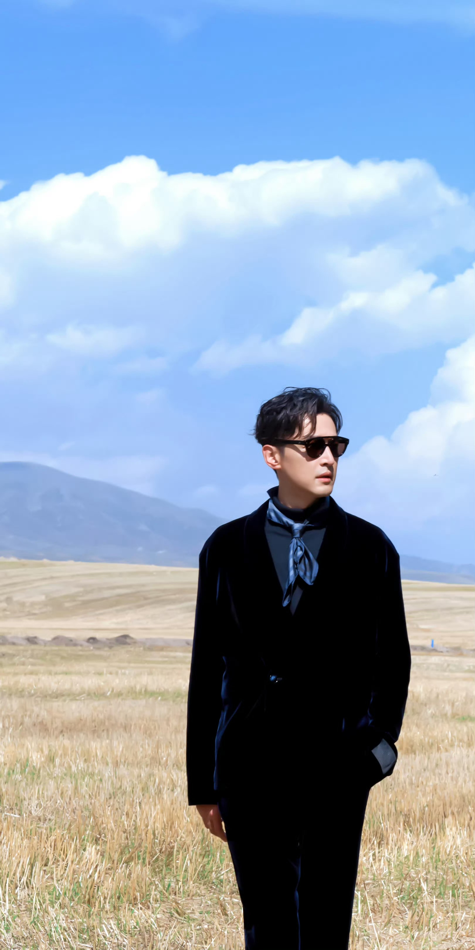 演员年龄越大其实本人自身还是需要质感厚度的除了能有让观众回头看的作品和人生角色之