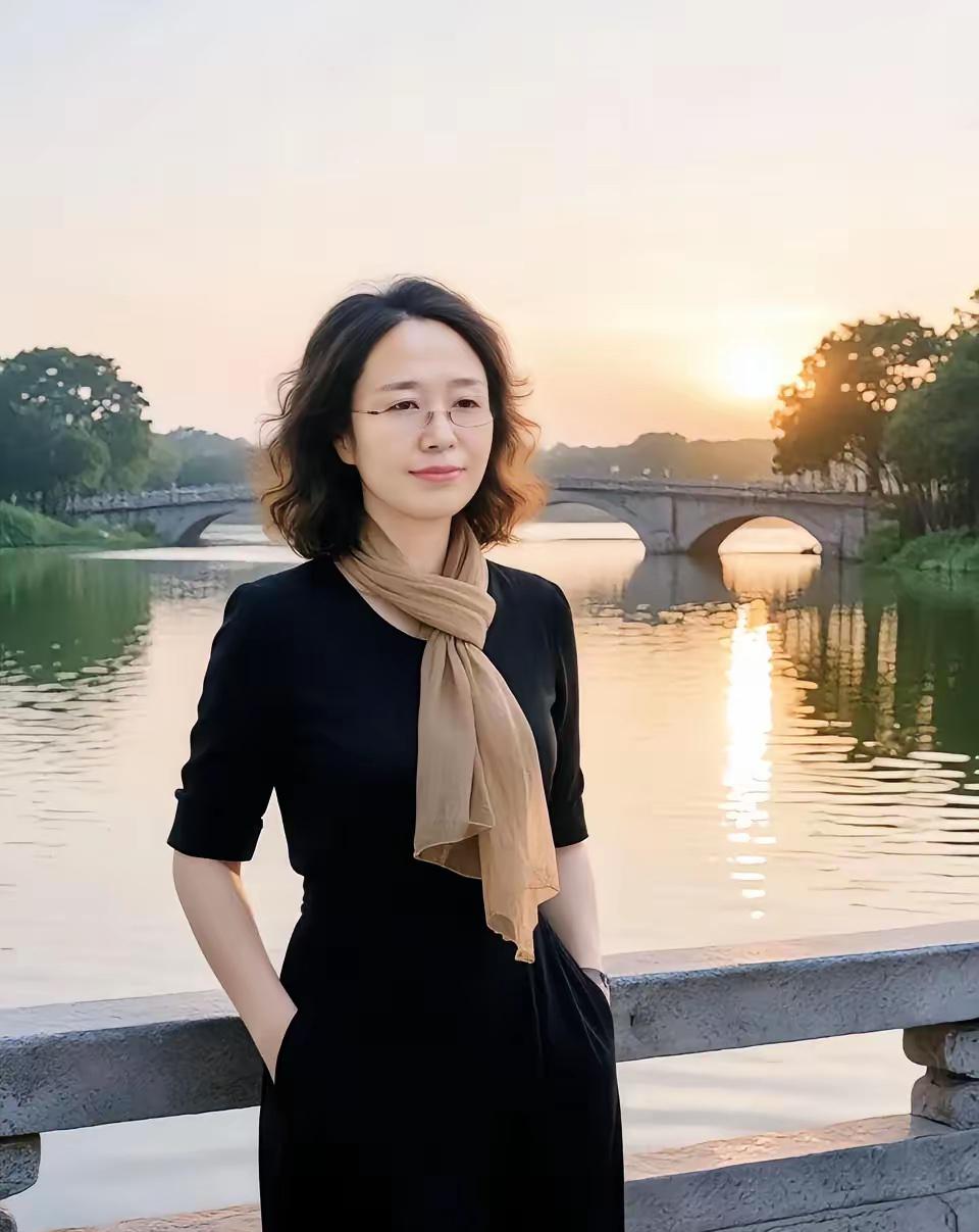 60后，逼自己学会了这五项技能
一、学会微信定位
这个年龄的人，还是喜欢出门参加