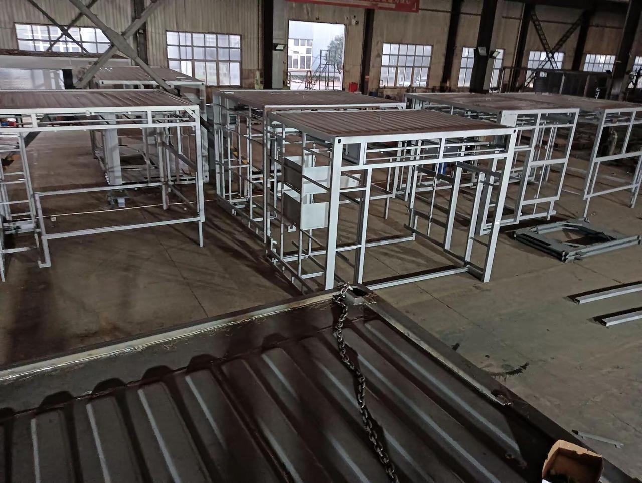 生活不易，必须微笑面对，从满是皖D的城市背井离乡来到了满是苏F的城市讨生活。