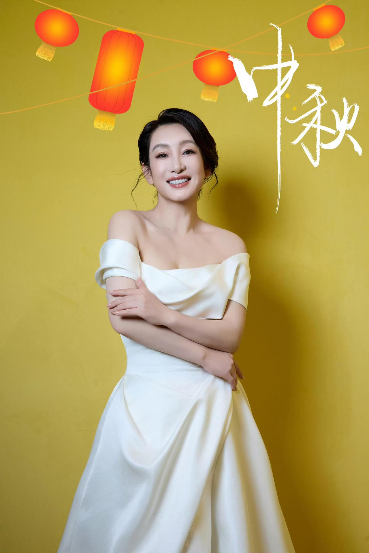 她最大优势是对底层女性、隐忍主母这类角色极强的塑造力。《红高粱》的高淑贤、《白鹿