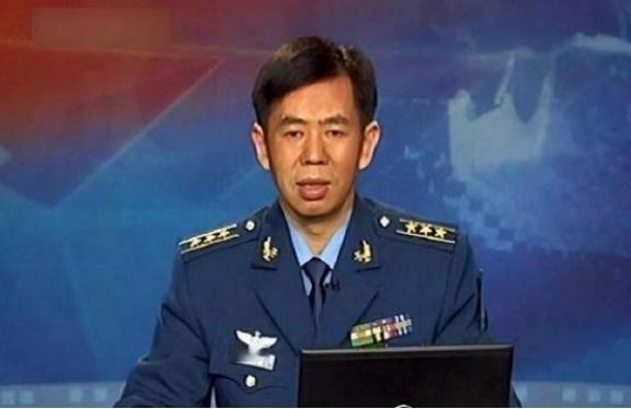 国防大学教授戴旭大校对要不要先开第一枪有这样的见解：“中国不能再沉醉于和平，敌人