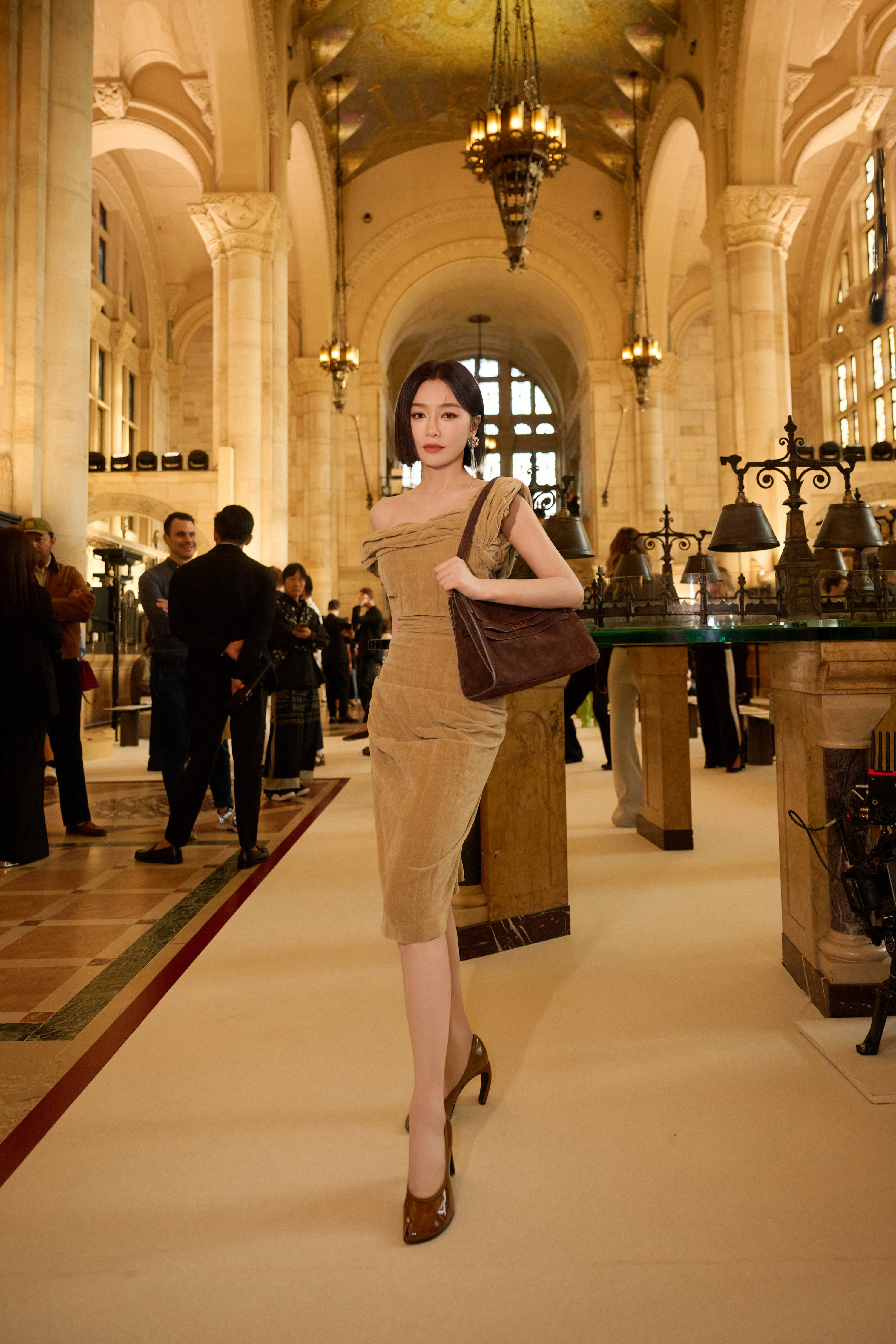 秦岚 金子涵  在复制粘贴的时代，你是手写的诗