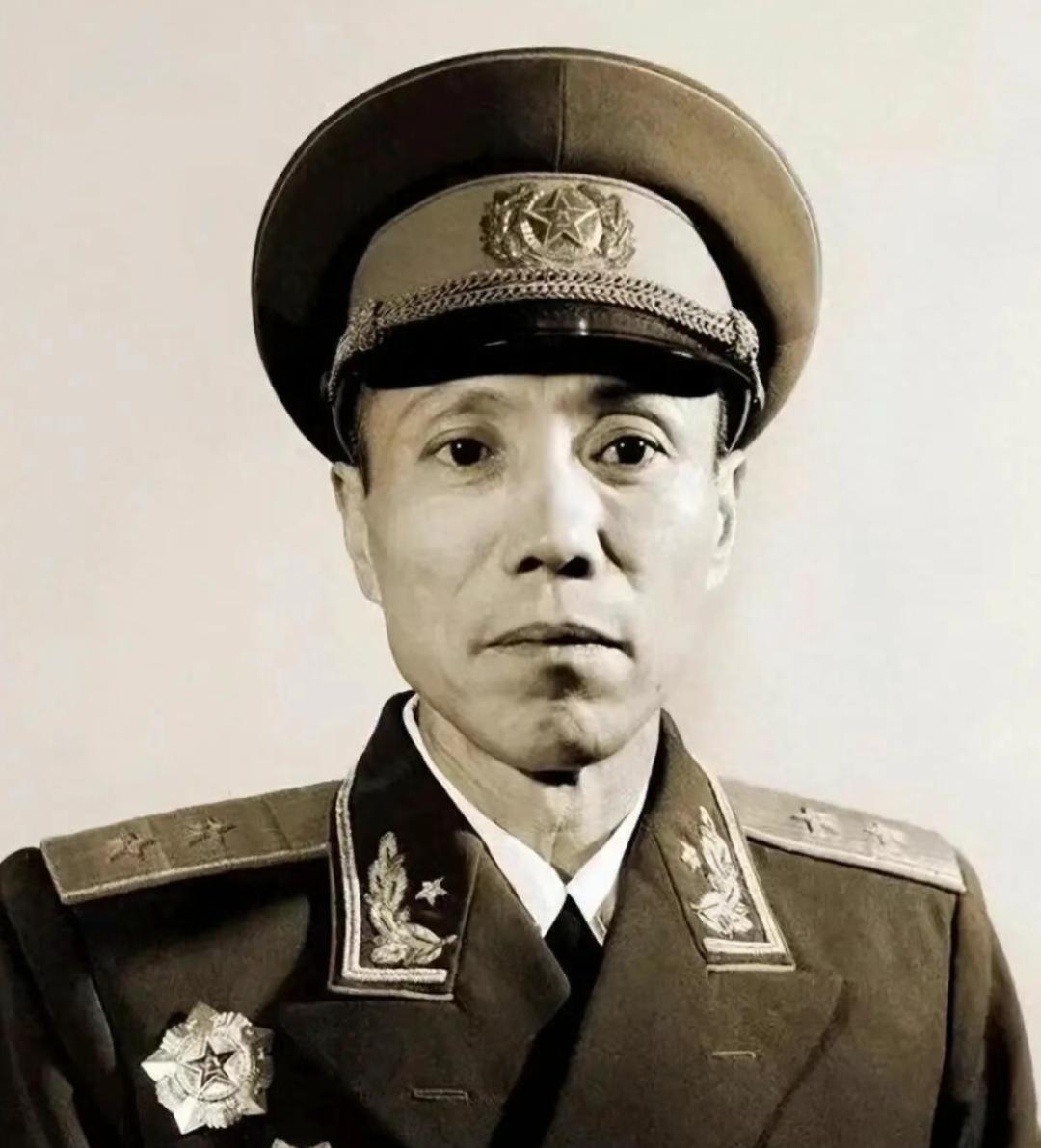 二战四平  程世才的致命表现

刘统《决战：东北解放战争》书中引用的当年战报、参