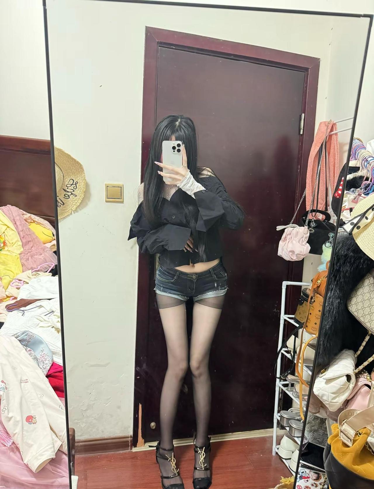 你哭也没用 你老婆不同意我们在一起 对镜拍穿搭 巨蟹座 身材