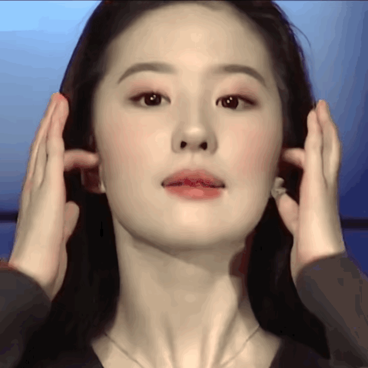 比刘亦菲还漂亮的人有吗？我是真的没有见过几个，娜扎肯定是旗鼓相当的，下一个国内真