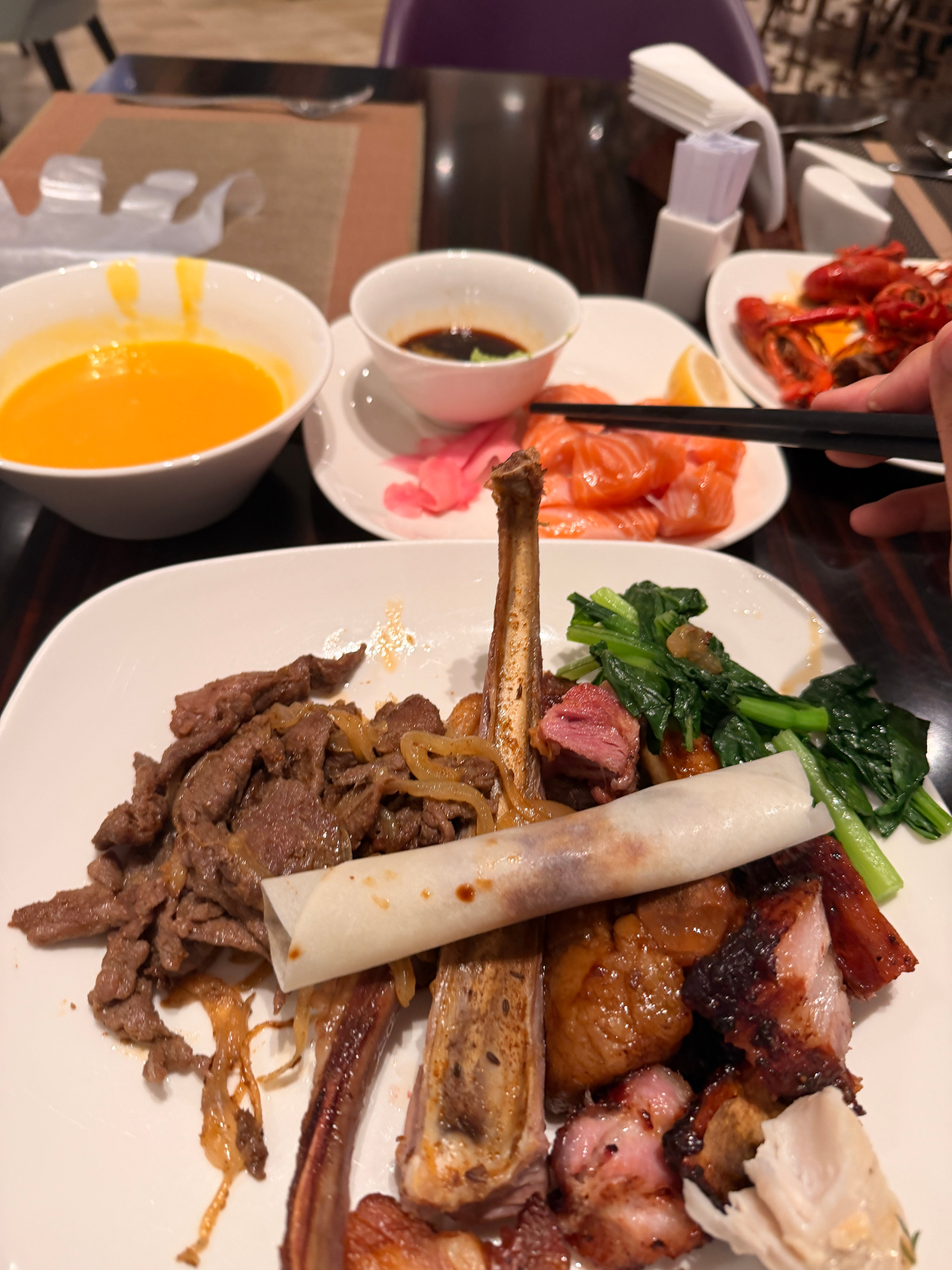 两台小鹏车车主，吃个小鹏的饭不过分吧