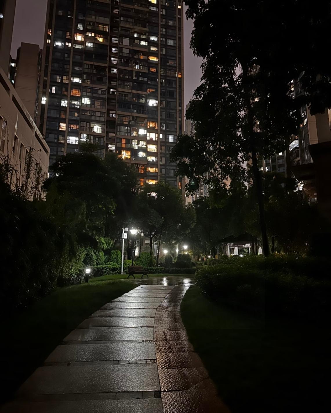 38号文件落地，有房没房的人都陷入沉默

38号文件正式落地的消息传开后，不管是