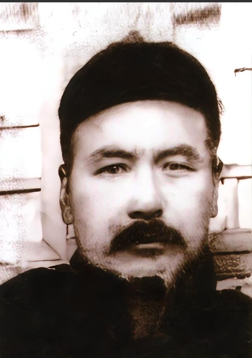 1958年，马家军旅长马廷贤获释后非但不悔改，反而逢人便吹：“我当年可是陇南的司