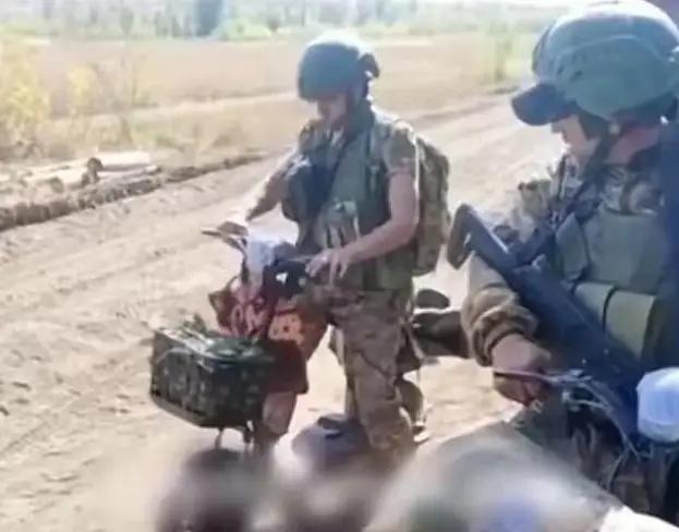 说起来还挺搞笑的！打了四年的俄乌战争，最终发现，真正管用的三件武器，居然都是中国