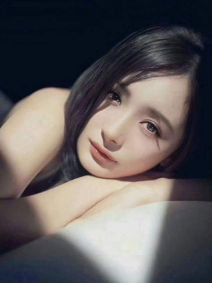 被你们找到流量幂码了哈哈哈杨幂这女人是懂拿捏笑点的！
