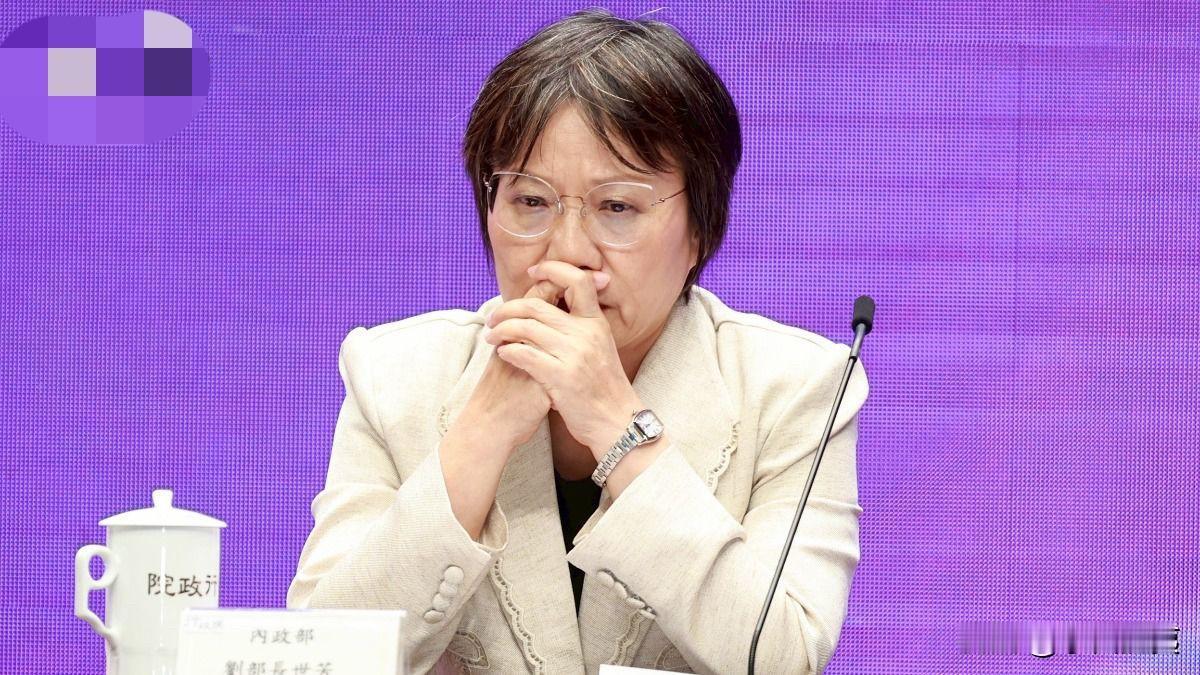 刘世芳外甥被解职　大陆台企喊”严禁资源支持台独”！

之前有港媒爆料说，台内政部