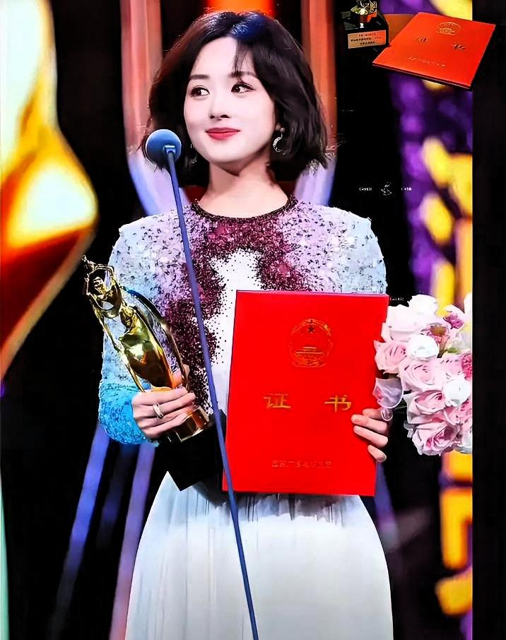 赵丽颖第一次提名飞天奖，就拿了。

85后女演员里，飞天视后，她是第一个。

非