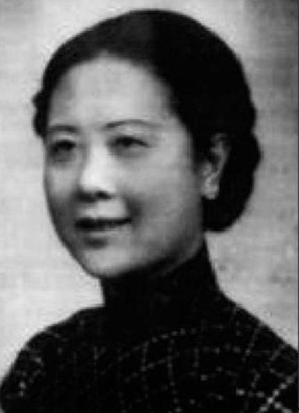 1995年，九十五岁的张学良终于开口：于凤至和我的秘书搞在一起了，四个孩子的死，