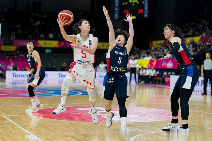 【祝贺！#中国女篮加时胜韩国#】#中国女篮三连胜晋级四强#2023年国际篮联女篮