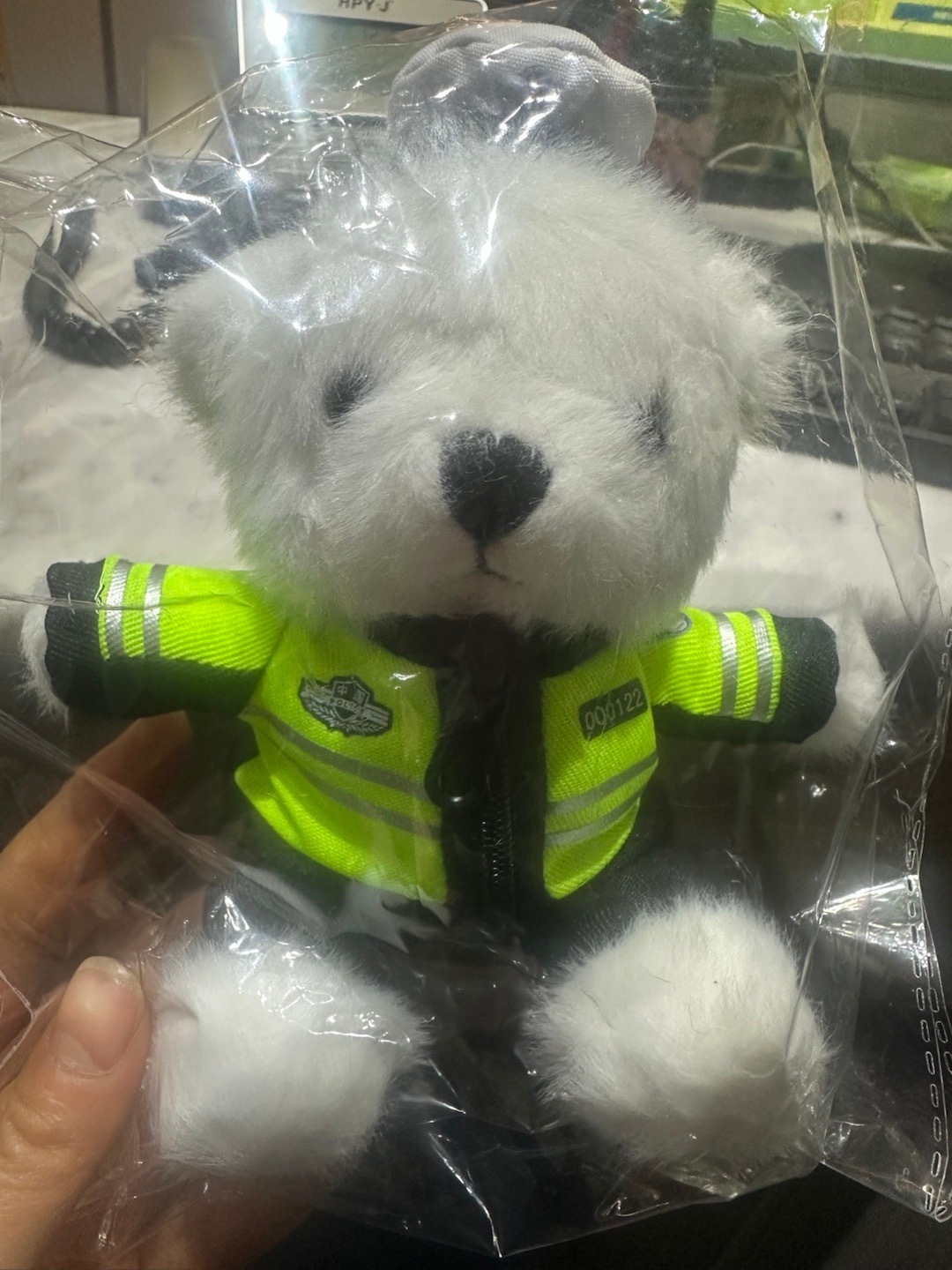 哎哟，太可爱了！不错的不错的，抽奖抽到的，还蛮可爱的，回家又是娃娃的嘞！ 