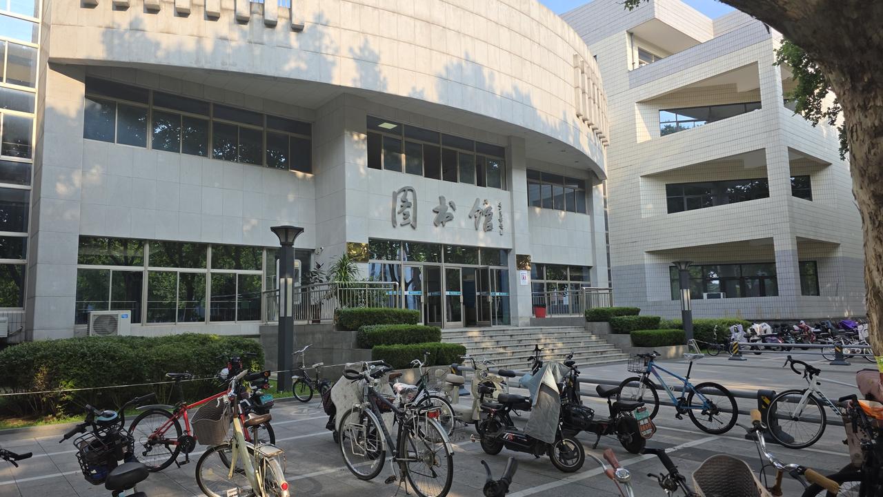一杯奶茶钱 正在收割你的 心理 空白

电话心理咨询里 我 曹晖博士 听过太多中