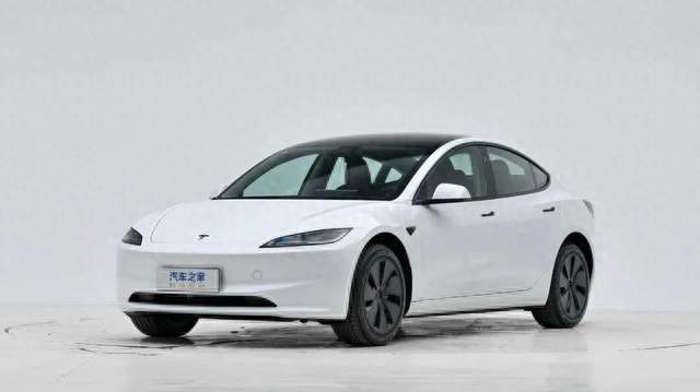 23.55万新款Model3！价格一分没降，新增2200W外放电香不香？