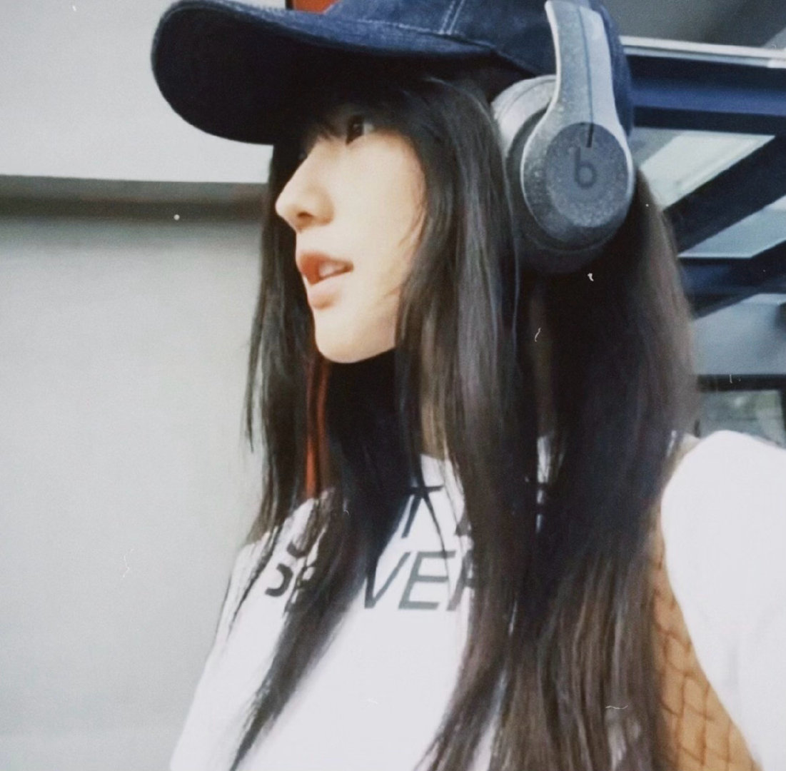 𝙒𝙚𝘾𝙝𝙖𝙩头像|复古胶片头像|质感文艺|怀旧氛围|无水印|独特画风