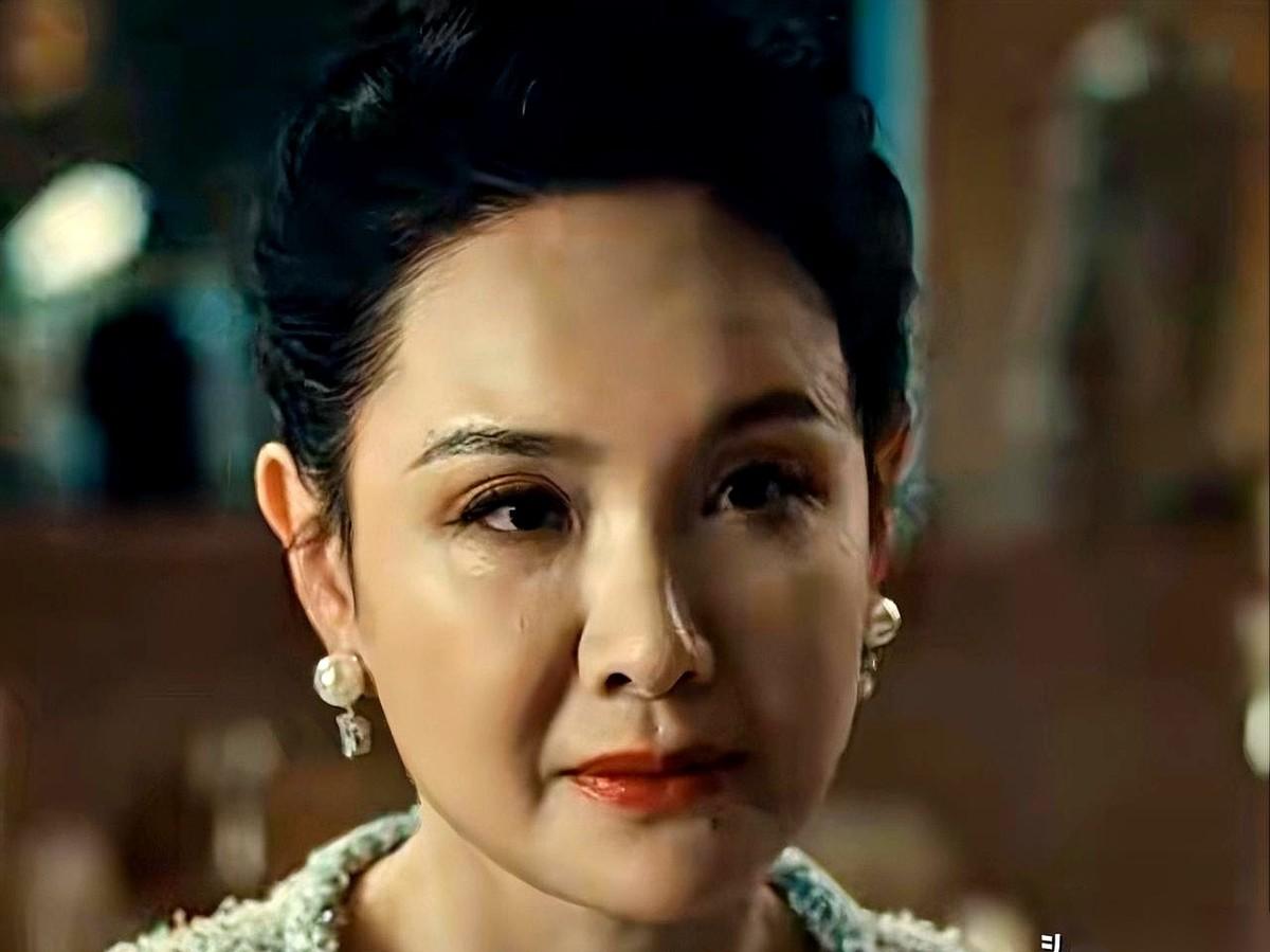 《爱情没有神话》里，张佑森以为自己是猎人，亲手帮贝太太把她老公贝文棋拉下马。
他