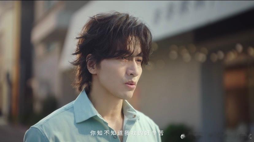 华语乐坛没有第二个王心凌的原因王心凌的歌声伴随着茉莉开清香来，就像是青春最长情的