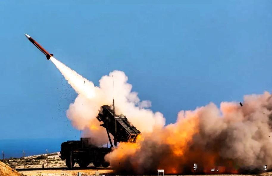 【沙特积极应对升级的中东局势】
    美国战争部防务安全合作局发布消息说，美国