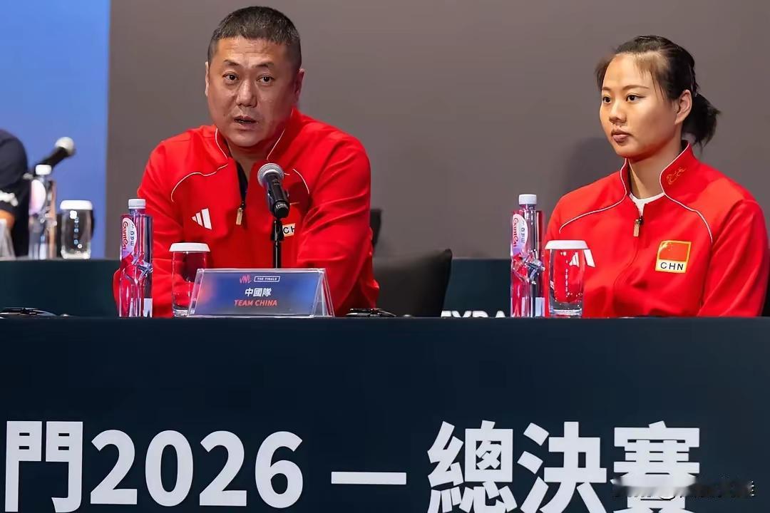 两者相逢勇者胜！


明晚19：30
中国女排决战美国女排

年轻的中国女排放手