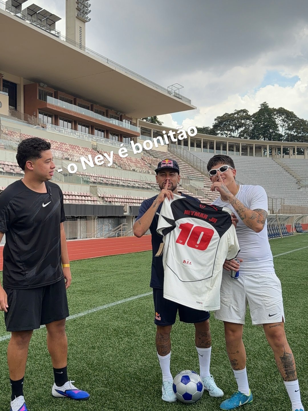 neymar[超话] 网红粉丝圆梦内马尔 ​​​