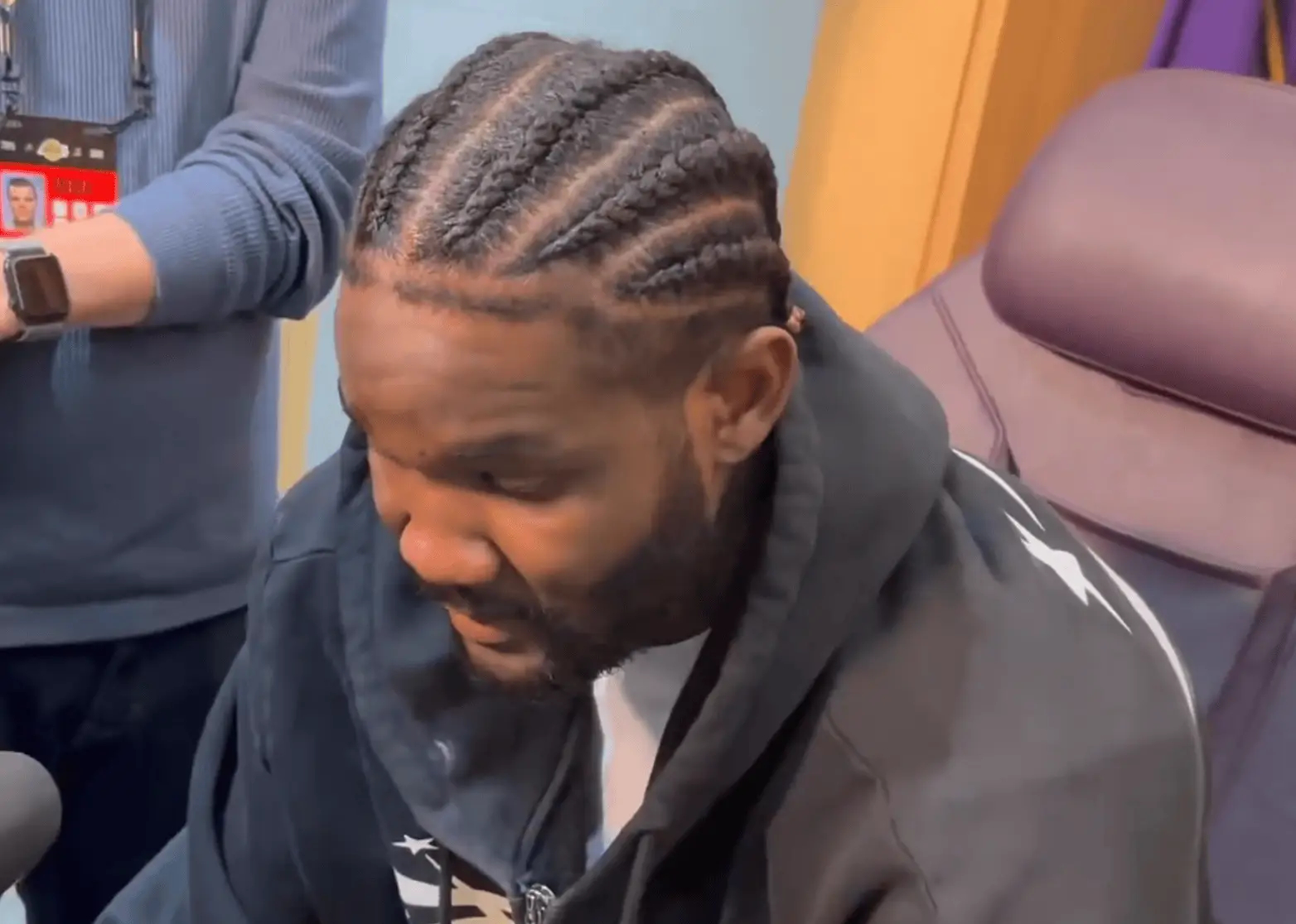 艾顿：“这就是勒布朗。我认为伟大的球员可以融入任何环境。这就是勒布朗-詹姆斯。他