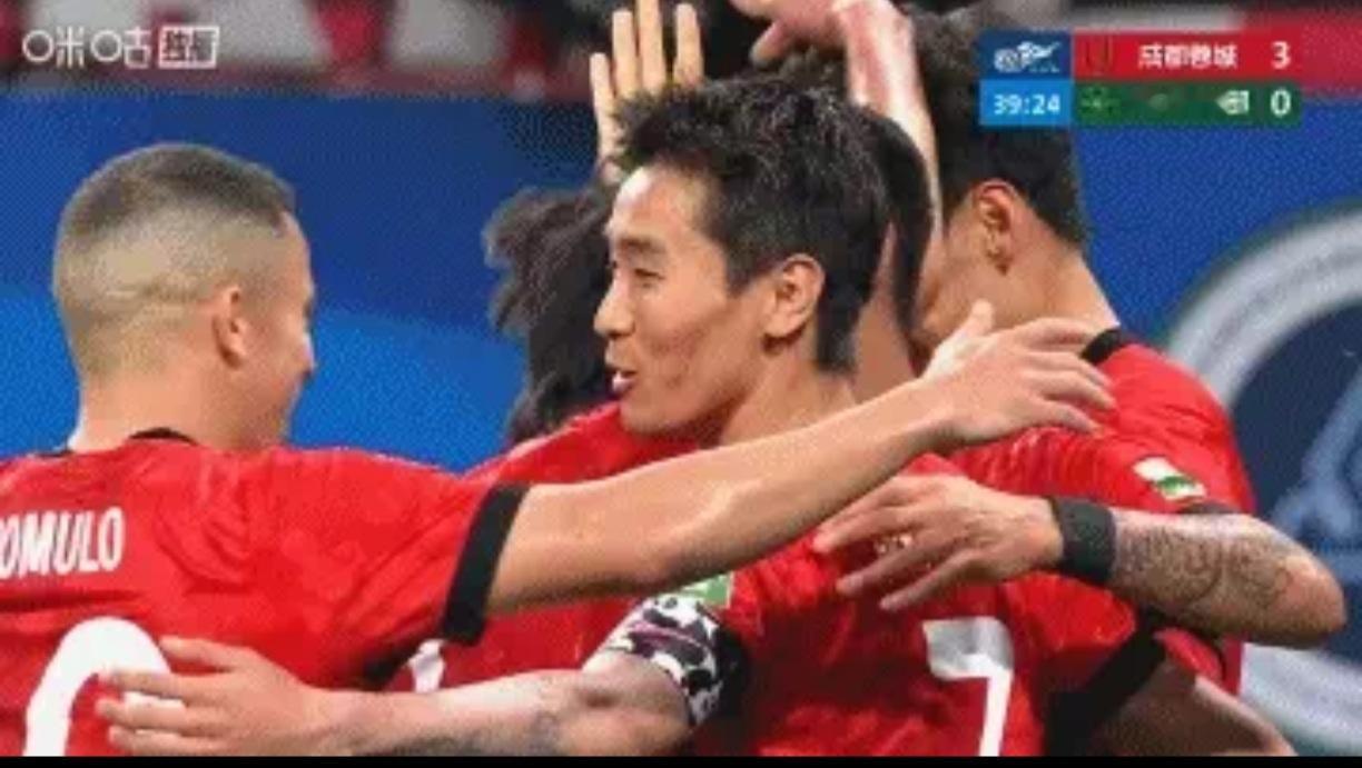 韦世豪推射还有！花了！花了！浙江被打3：0！花了！
蓉城多点开花！浙江防不胜防！