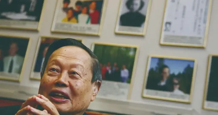 杨振宁：天才科学家 至诚爱国者 幸运尘世客