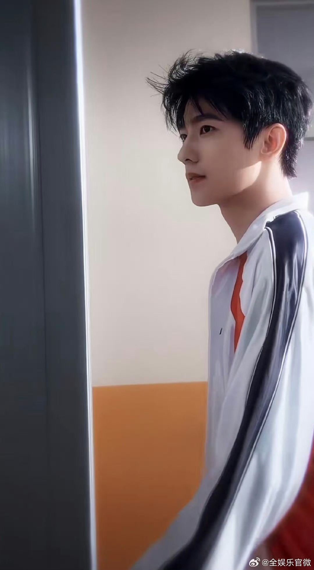 拍校园感杨洋洗把脸就来了杨洋正数第一适配校草之人 杨洋状态绝了，少年感扑面而来，