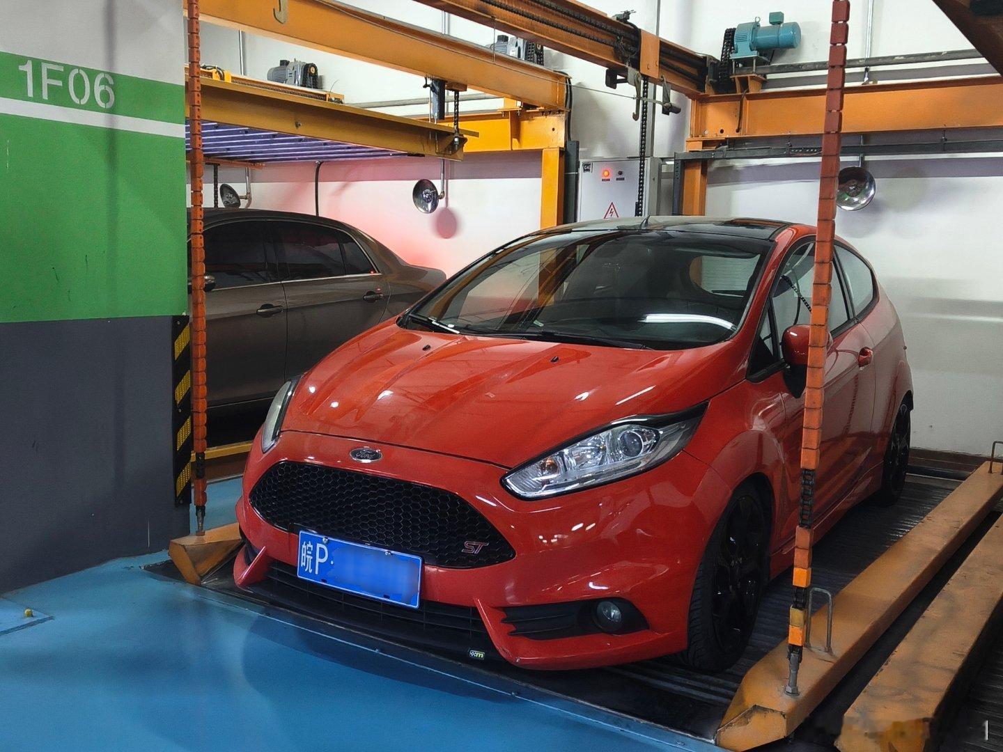 如果哪天有一台1.3吨内的纯电小钢炮就好了，我就准备双持 