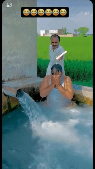 男人快气死了！
洗头膏质量真好，
泡沫永远洗不完！