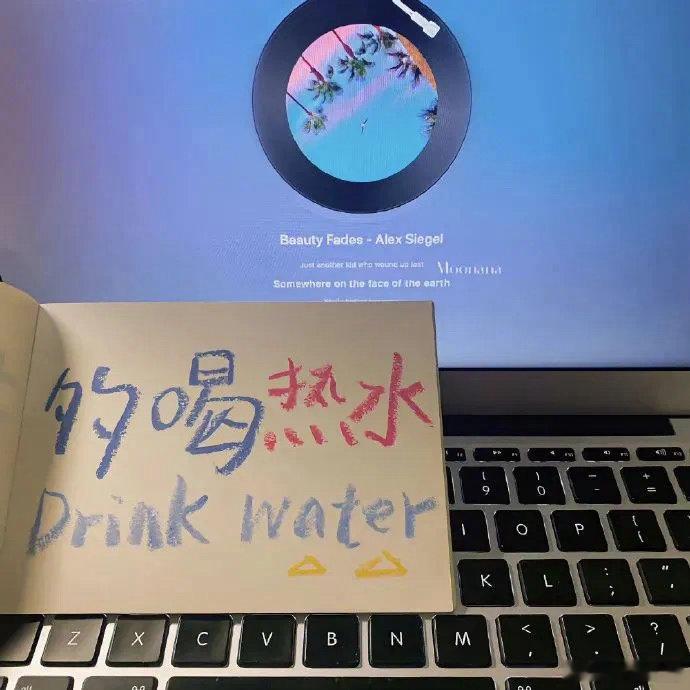 在京东买新手机省了2000 说实话，我本来打算分期买这款手机的，结果在京东一看，