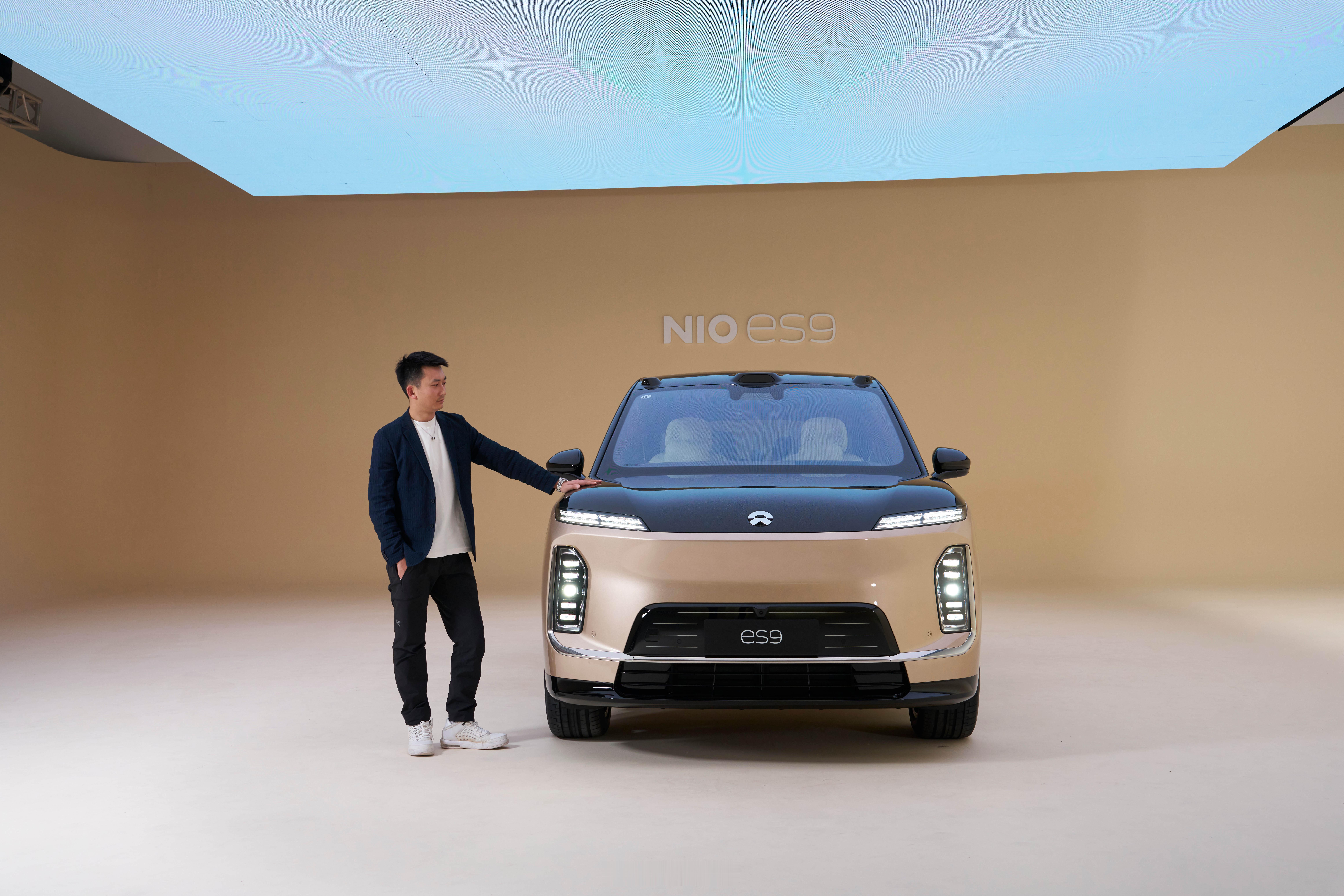 大型SUV，50万以上、稳态销量8000以上到年中就会形成三足鼎立的局面问界M9