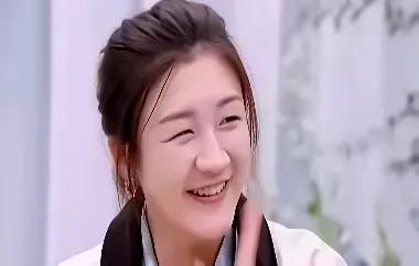 陈梦当选全国青联常委实至名归！巴黎奥运会女单冠军陈梦当选全国青联常委，可喜可贺！