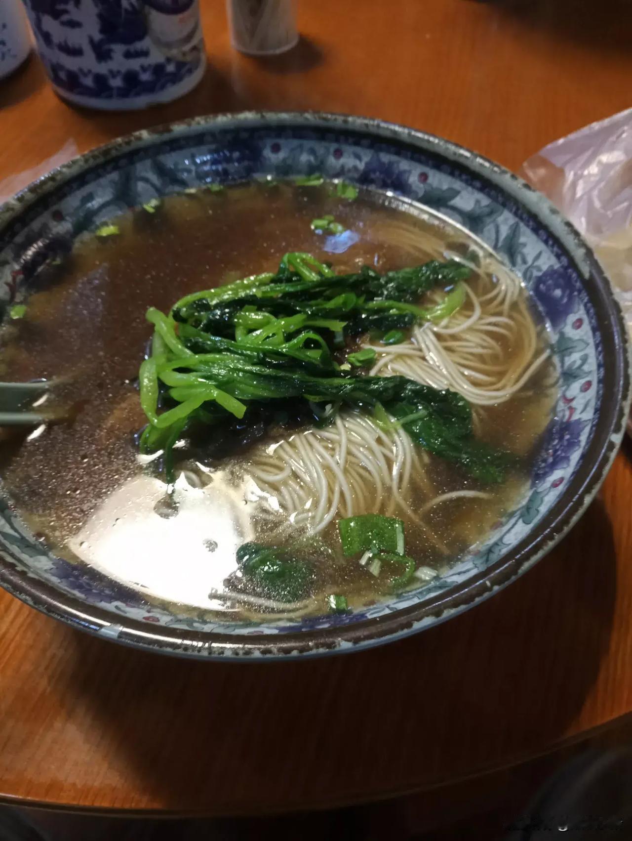 （苏州打卡）
去年订的计划完成！
冰淇淋贼好吃，（还在逛，）臭豆腐也贼好吃，（拍