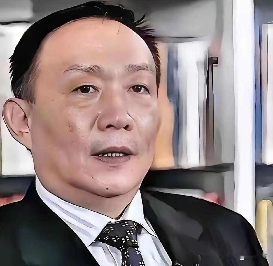 卢麒元这人，够硬，也够轴。
 
​十几年前，他就敢把“离岸信托”那层遮羞布扯下来